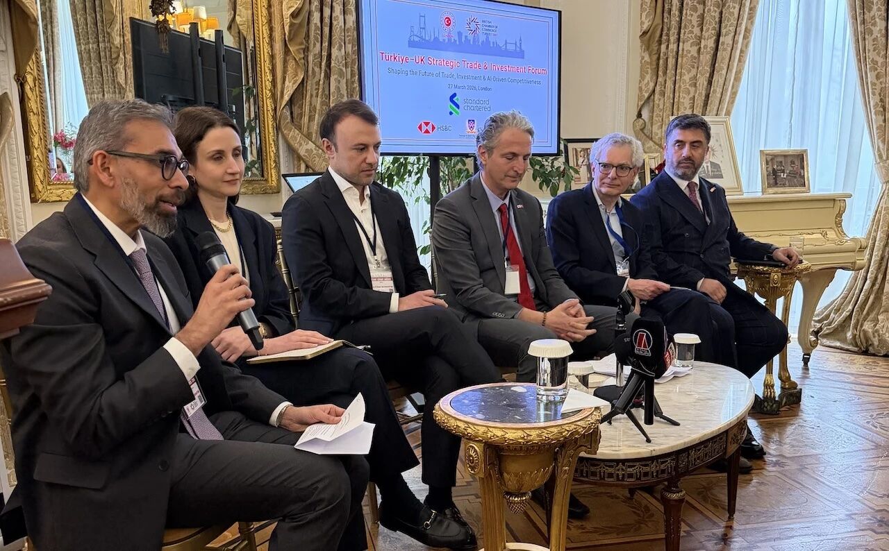 Londrada Turkiye Ingiltere Yatirim Forumu 3. J P G