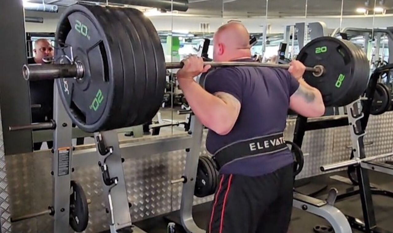 London Born Mehmet Musa Sets 90 Day Strength World Record Uk-1