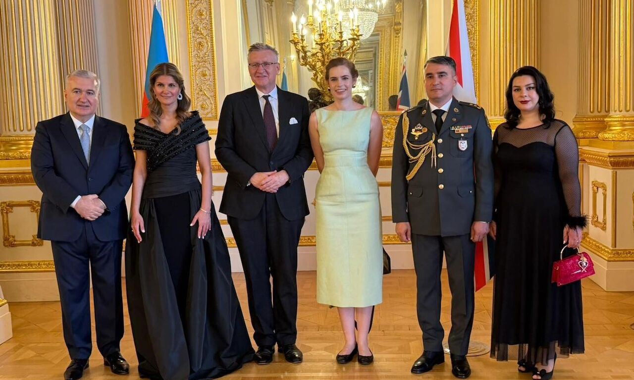 Azerbaycan Bagimsizilik Gunu Ingiltere Londra 1