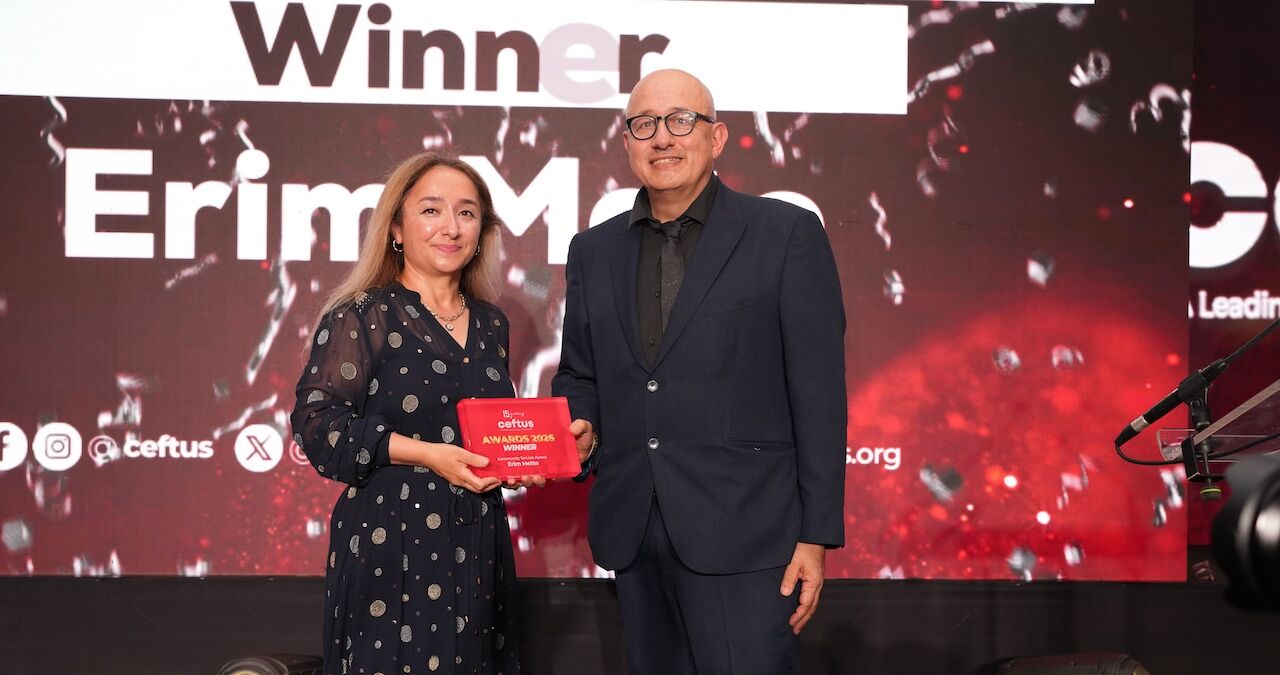 Community Service Award Erim Metto