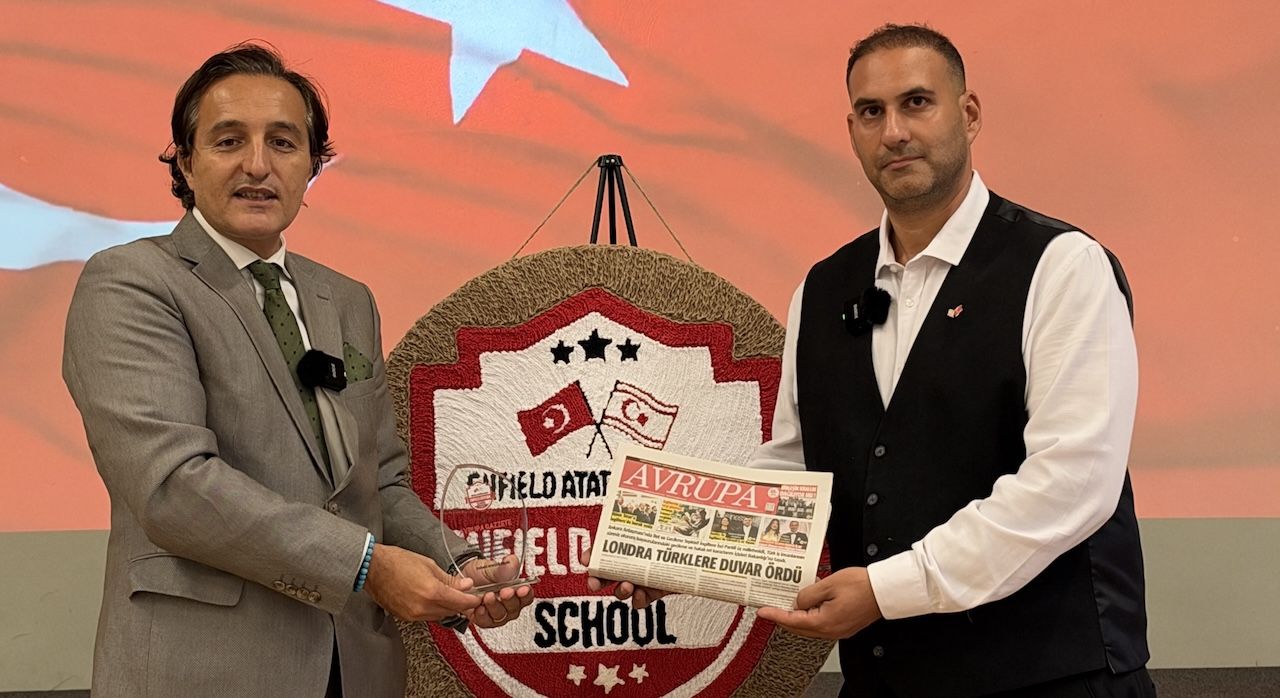 Vatan Öz Honoured for Supporting Turkish Education