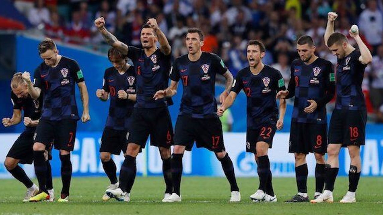 Croatia advance to World Cup final for first time