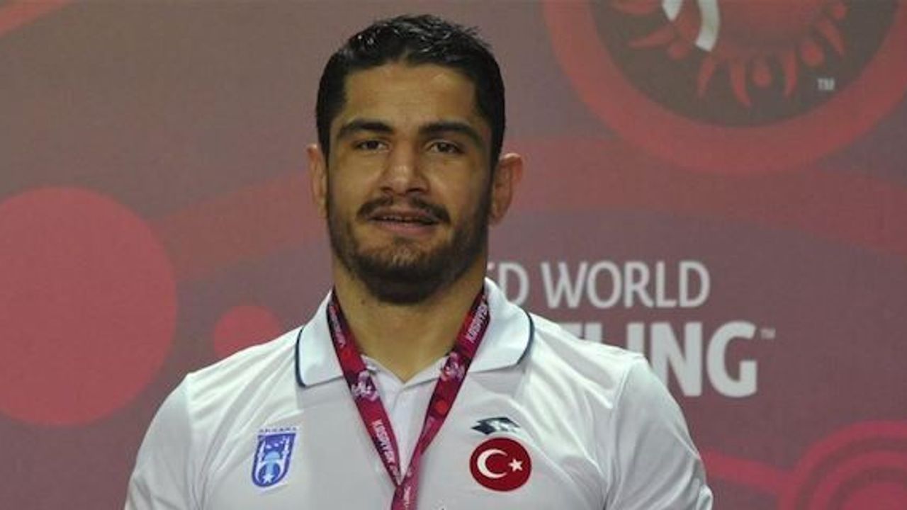 Turkish wrestler wins gold in European championships