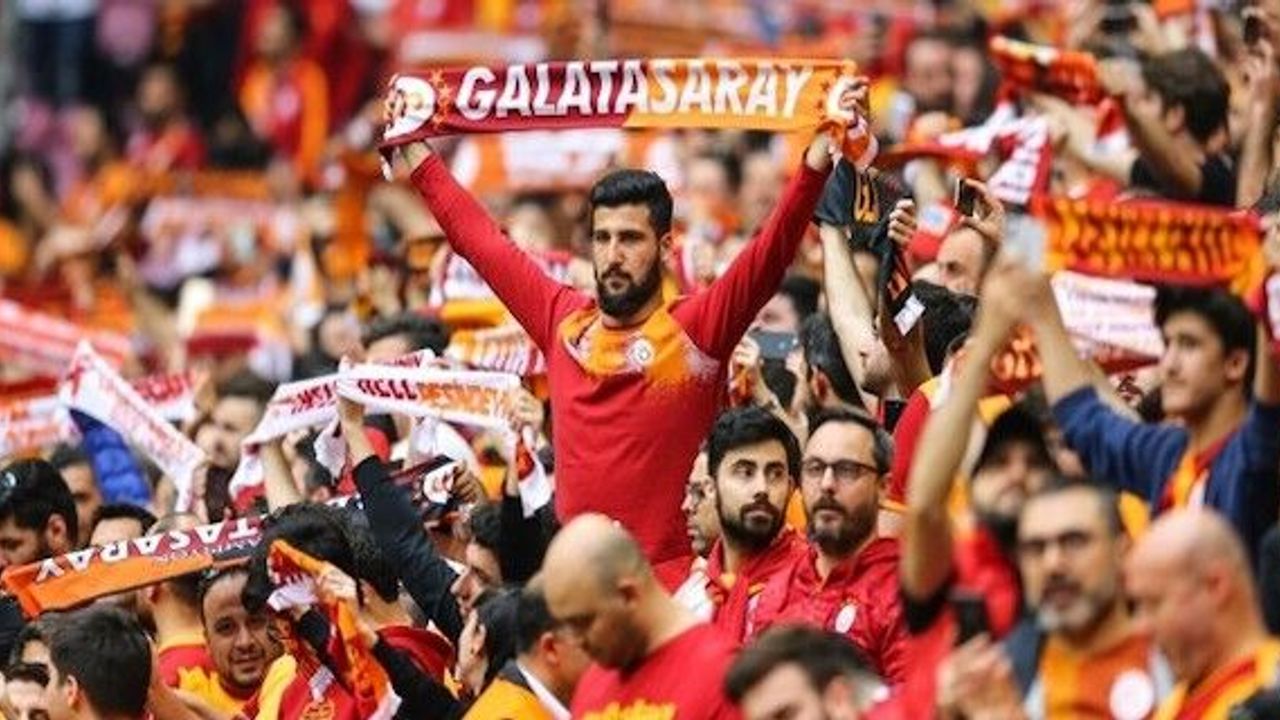 Galatasaray beat Besiktas to top Turkish league