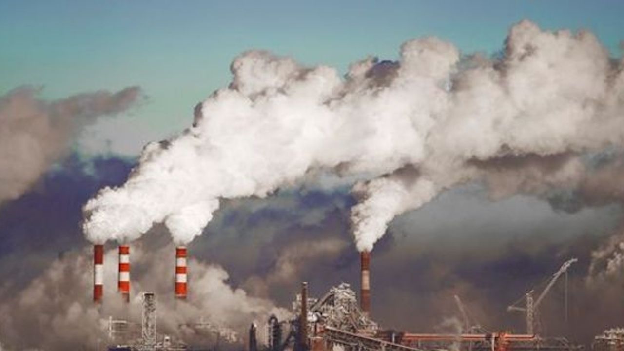 UK carbon goal out of reach with current consumption