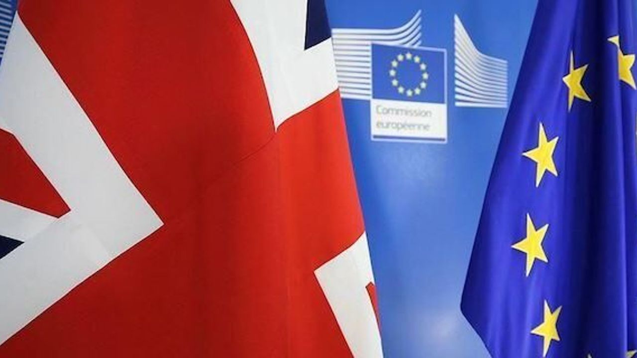 UK premier, EU's Juncker discuss Brexit, next steps