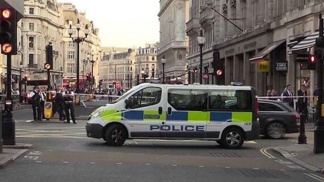 Bodies of 39 people discovered in truck in Essex, England