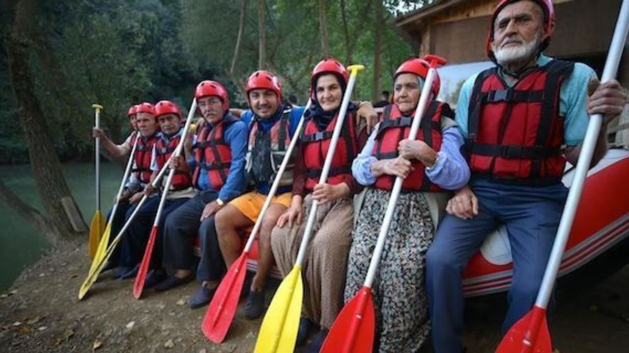 Older people in Duzce have fun with river rafting