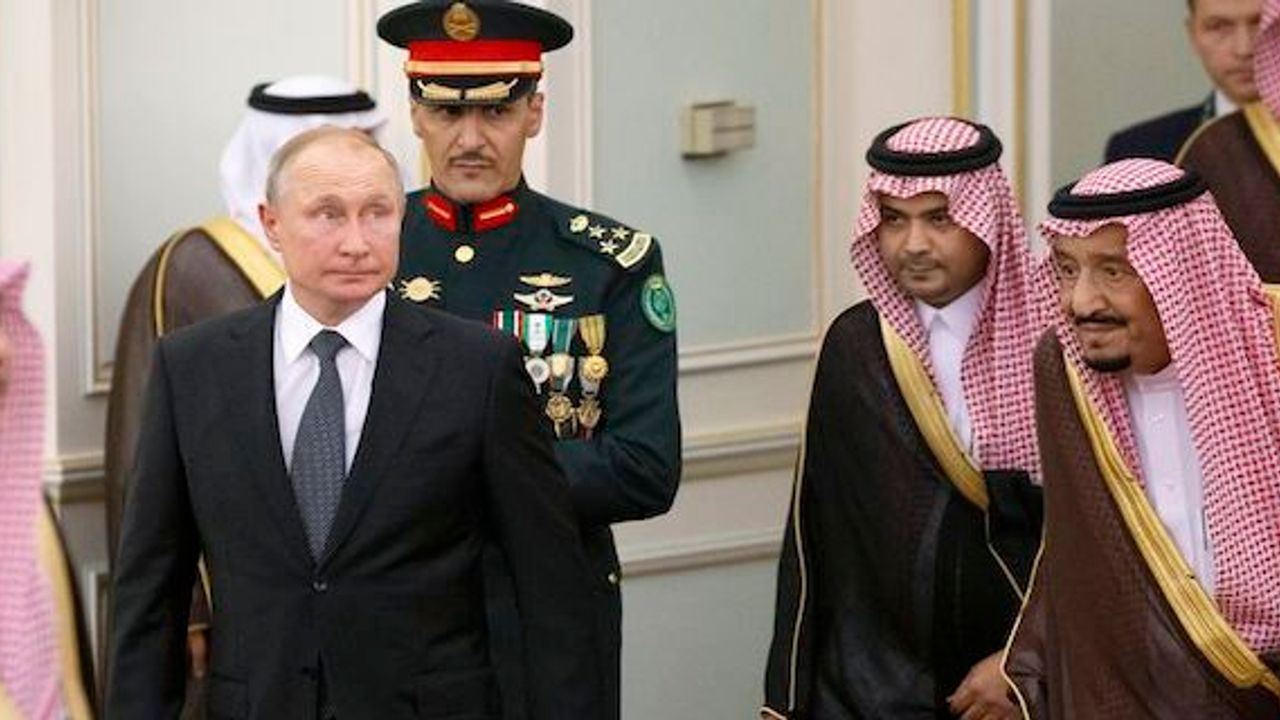 Russian president arrives in UAE amid regional tour