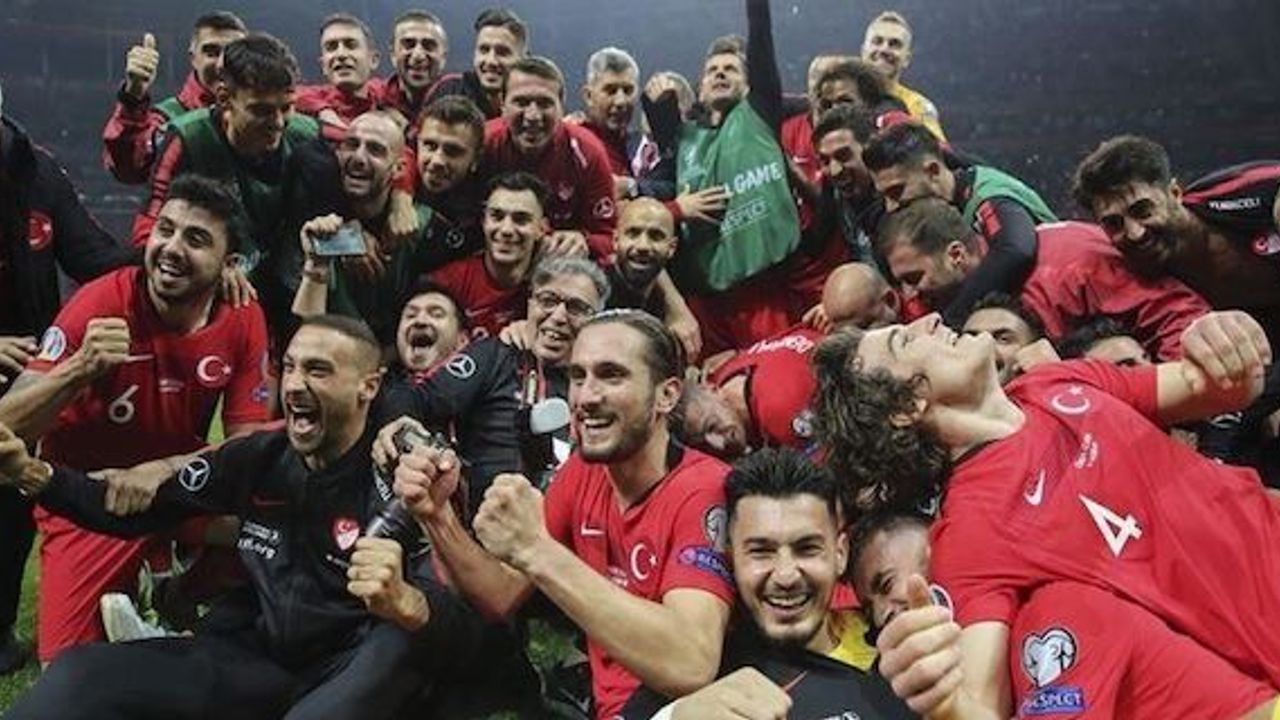 Football: Turkey beat Andorra 2-0