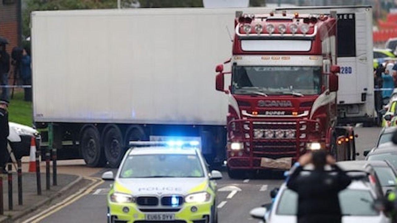 Lorry driver admits plot after 39 migrant deaths