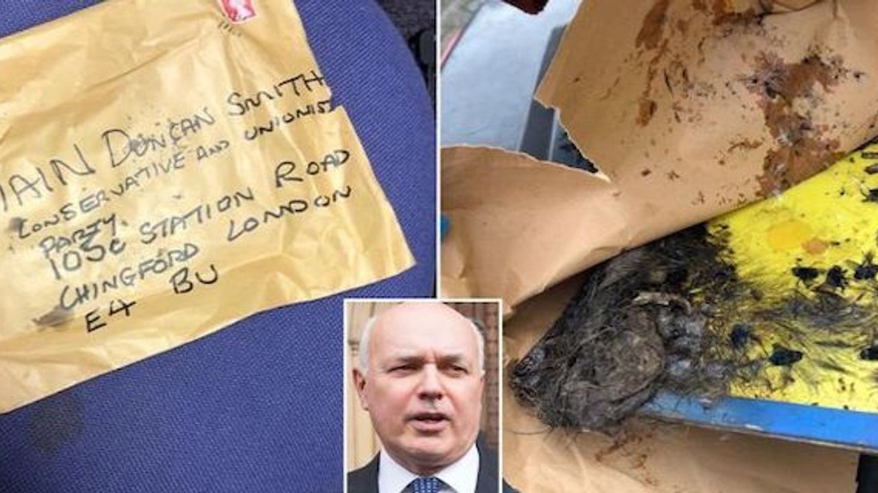 Iain Duncan Smith is sent dead decomposing rat in post