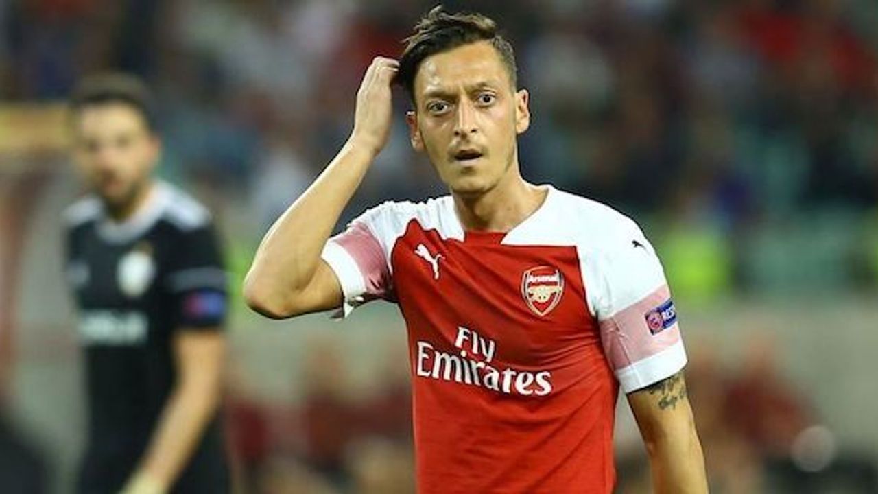 Mesut Ozil deleted from computer game in China