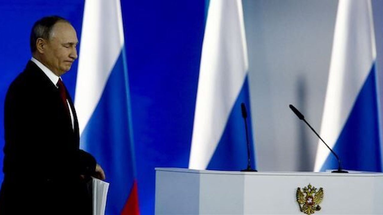 Russian court rules president can run past 2-terms