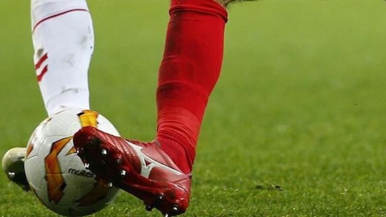 Scottish football leagues extend suspension to June 10