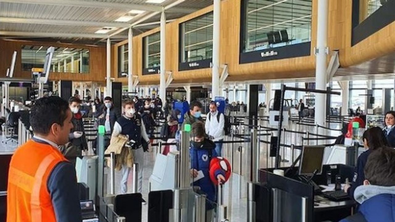 Turkey brings back 349 more citizens from UK amid pandemic