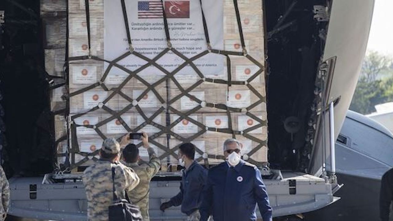 Turkey delivers medical aid to US to help fight virus