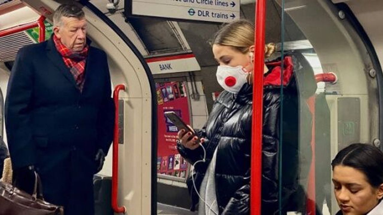 Covid-19 vaccinations begin for people aged 70 and over in England