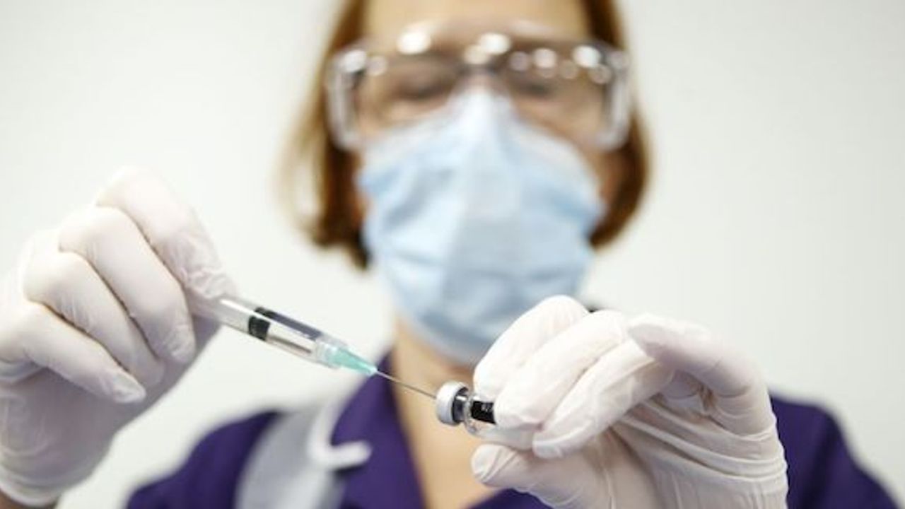 Vaccine supply fears grow amid EU export threat