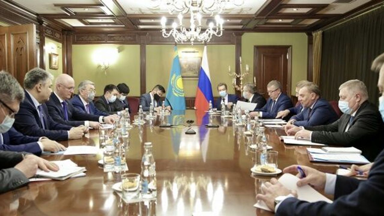 Deputy Prime Minister of Kazakhstan Roman Sklyar the government delegation was in Moscow