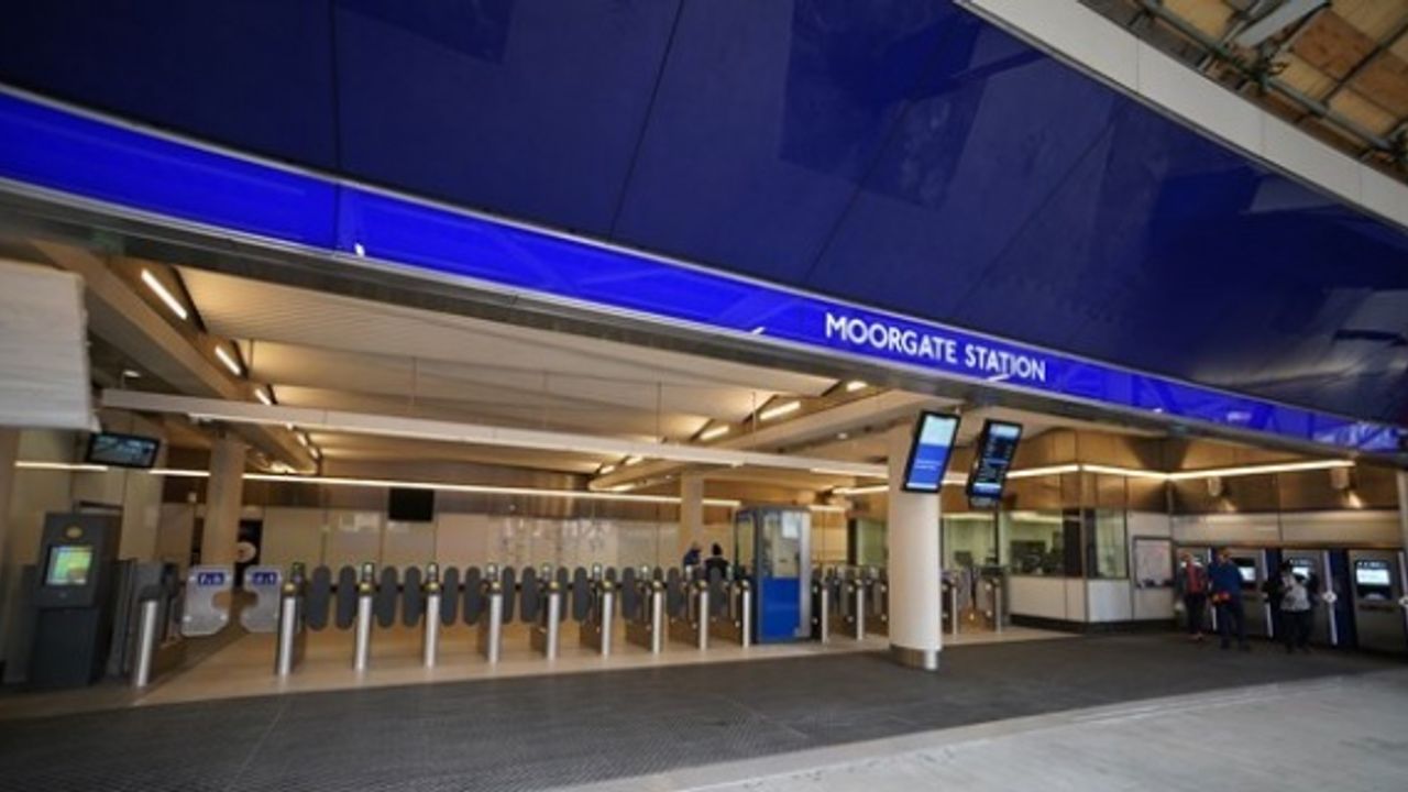 New modern ticket hall with step-free access opens at Moorgate as part of Elizabeth line improvements