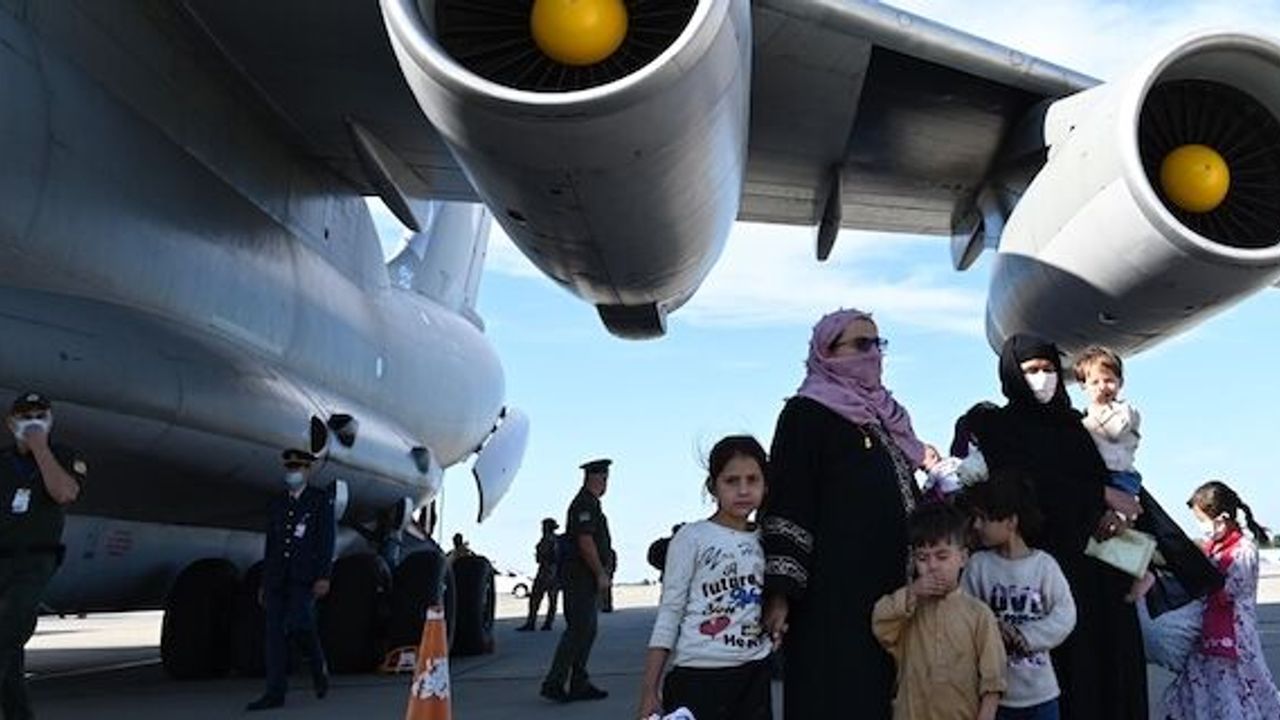 UK calls for international cooperation on Afghan evacuation