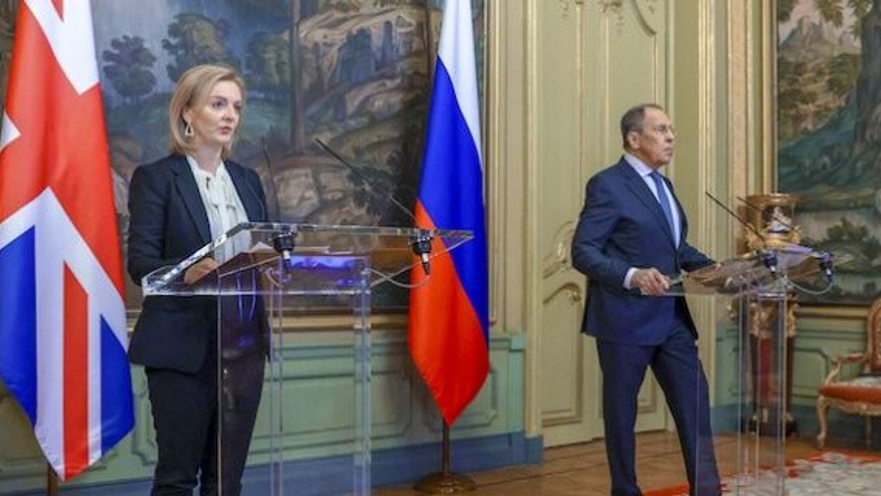 Tit-for-tat diplomacy! London threatens Russians with sanctions in case of Ukraine invasion