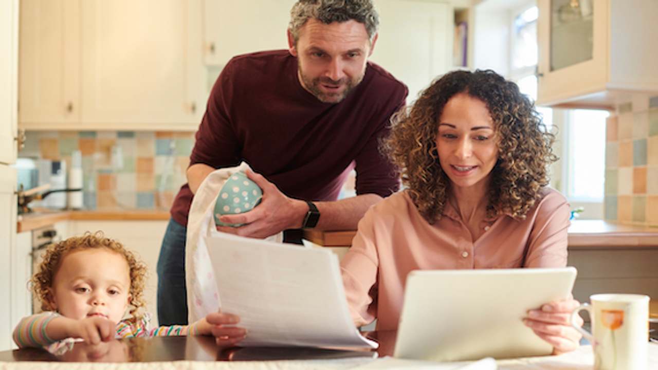 Help with energy bills and How will I receive my payment?