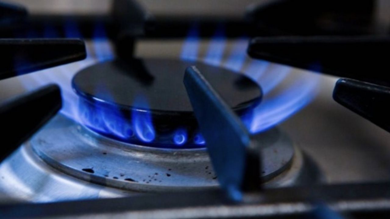 EU nations agree gas price cap to shield consumers