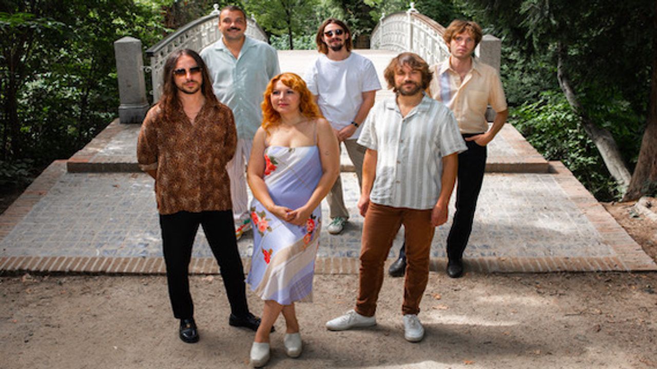  Altın Gün, ‘Aşk’ New album out 31 March 2023 on Glitterbeat