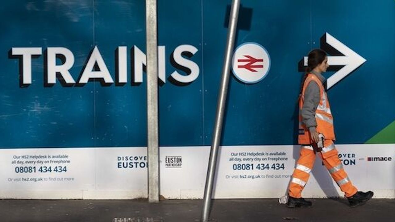 London train drivers announce new 24-hour strike in March