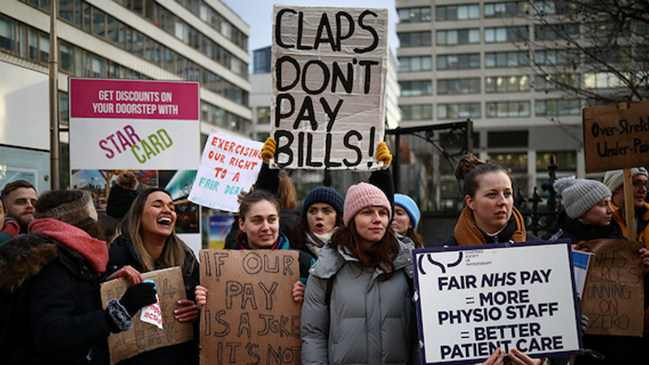 UK strikes: 500,000 including teachers and bus drivers in biggest walkout in decade
