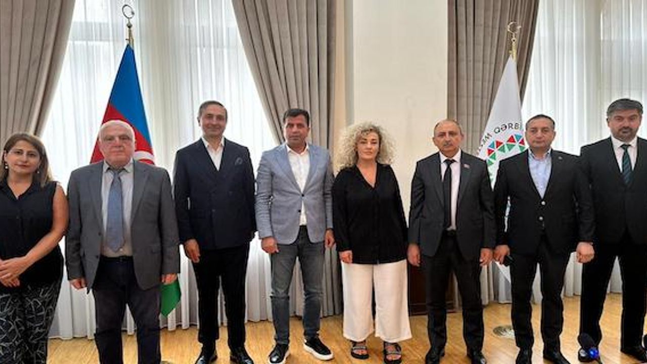 International journalists attended the meeting held at the West Azerbaijan Community