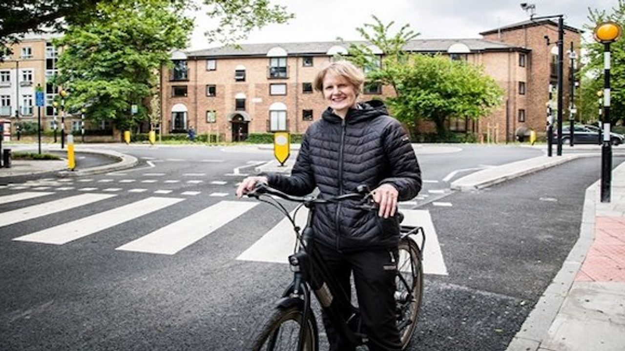 Islington Council is set to introduce a network of new dockless bike parking spaces