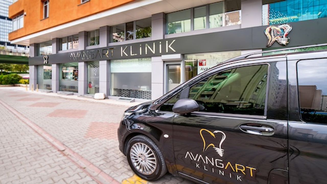 Free dental consultation with Avangart Dental Clinic award winning dentist Dr. Emrah Yesilyurt