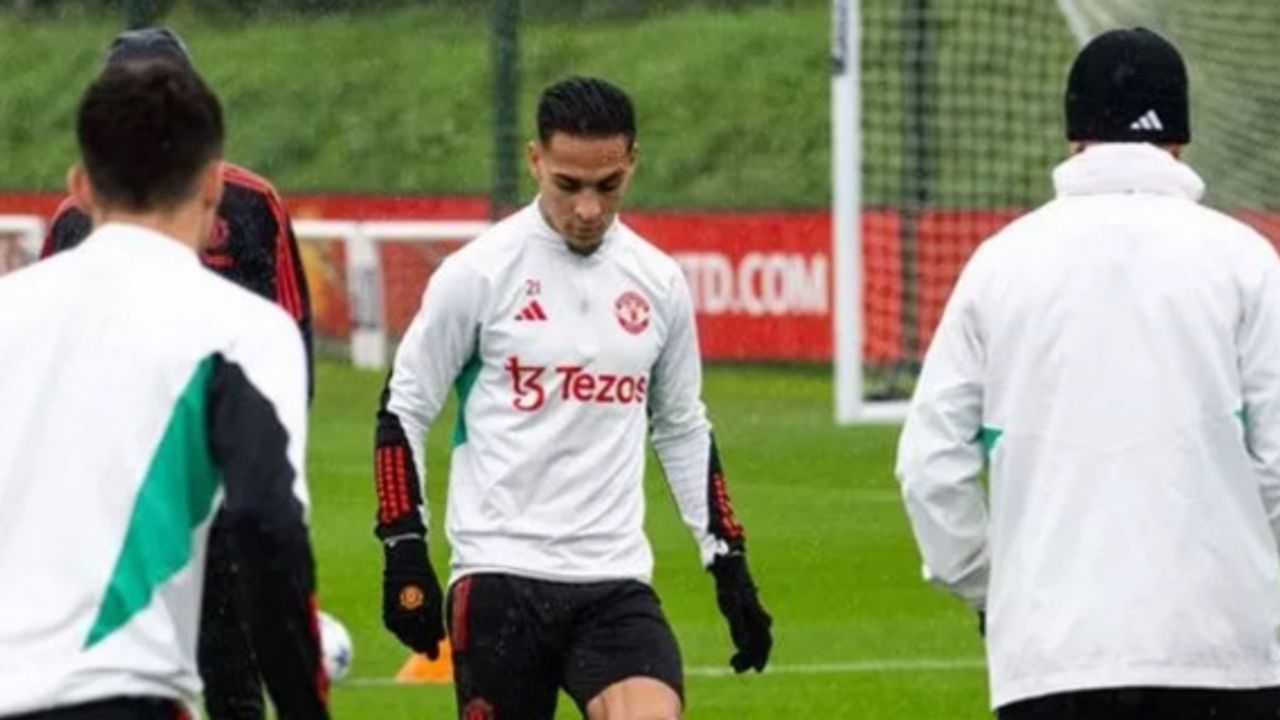 Manchester United v Galatasaray, Champions League game latest