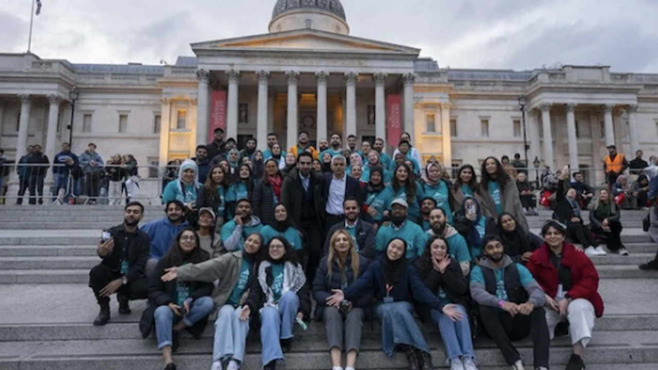 London's iconic Trafalgar Square for an open iftar