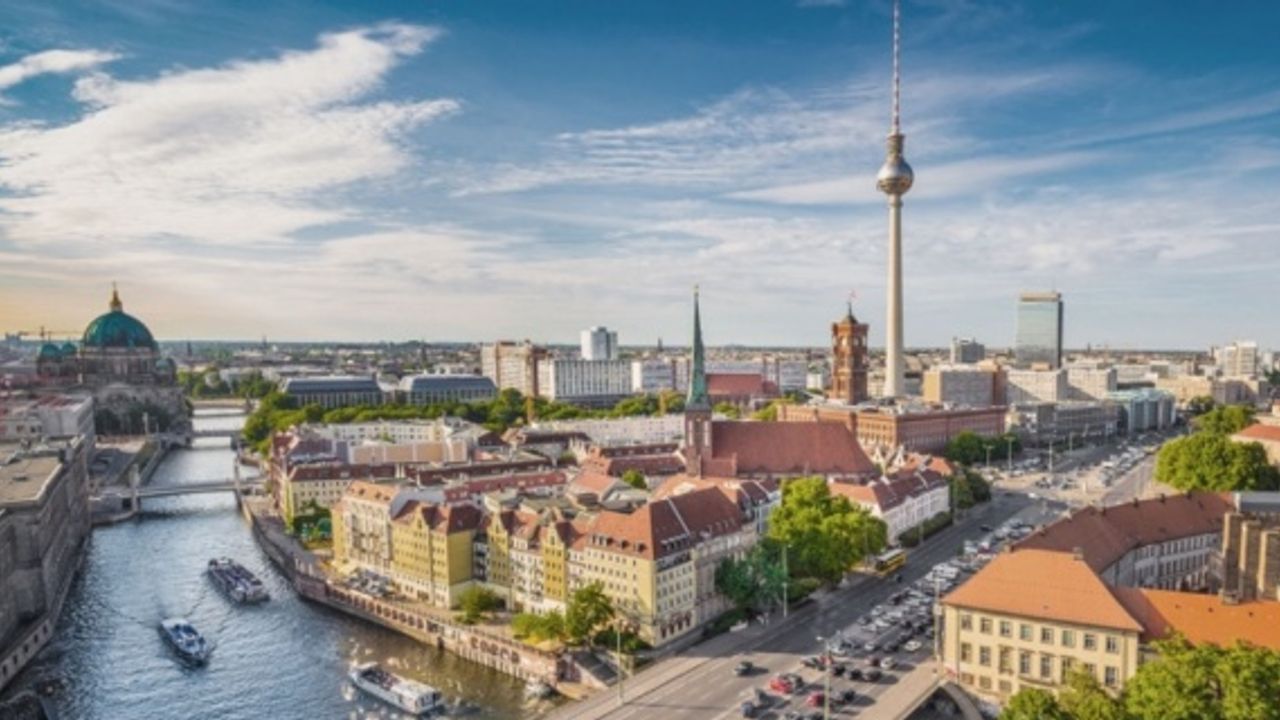 EU house prices up year-on-year in Q2