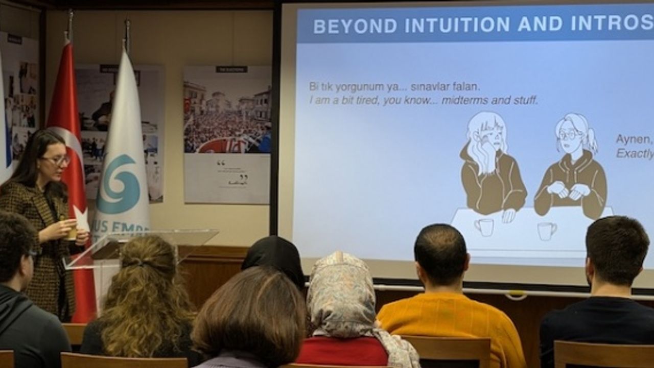 Exploring Turkish Youth Language through Corpus Methods