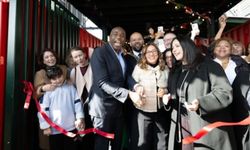 London welcomes traders back to the reopened Seven Sisters Market