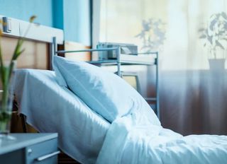 Hospitals warned end-of-life care crisis threatening treatment