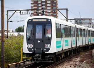 Public backs plans for DLR extension