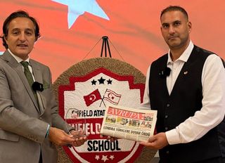 Avrupa Gazetesi and Vatan OZ Honoured for Supporting Turkish Education in the UK