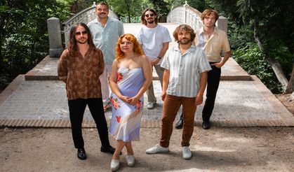  Altın Gün, ‘Aşk’ New album out 31 March 2023 on Glitterbeat