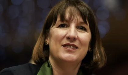 Labour accuses government of losing £250bn from value of UK assets