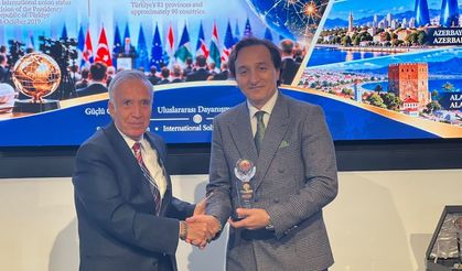 Pentex’s Special Diaspora Award was presented to Vatan Öz