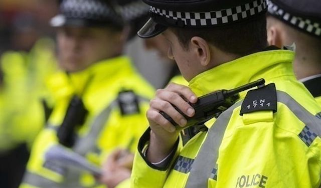 Murder probe launched after 4 killed in UK house fire