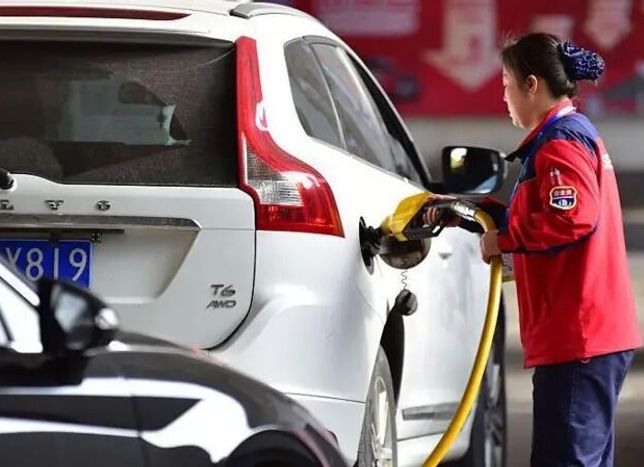 Oil hits 2022 high as Iran tensions escalate