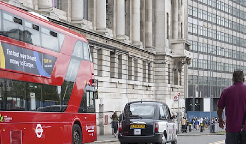 London man pleads guilty to racially abusing, spitting at Muslim bus driver