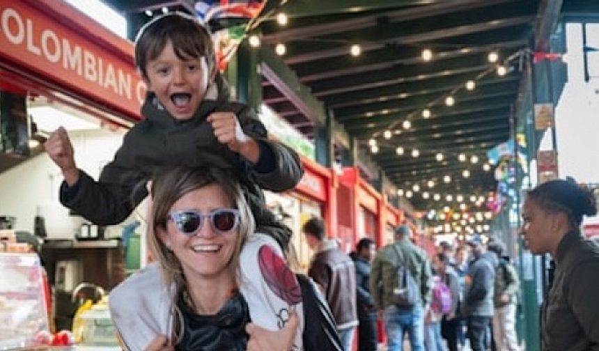 London welcomes traders back to the reopened Seven Sisters Market